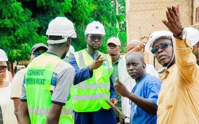 Retour en images sur la visite de terrain des éclairages public par le Maire de la Commune, Dr Mamadou DJITTE
